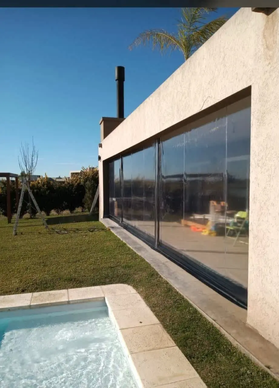 Muestra de toldo vertical